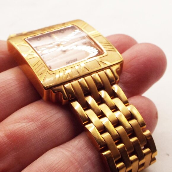 LUCIEN PICCARD ROSEGOLD SAPPHIRE ROMAN NUMERAL PINK FACE PANTHER LINK WATCH E main image 9